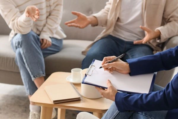 Image of divorce mediation Blyth in progress.